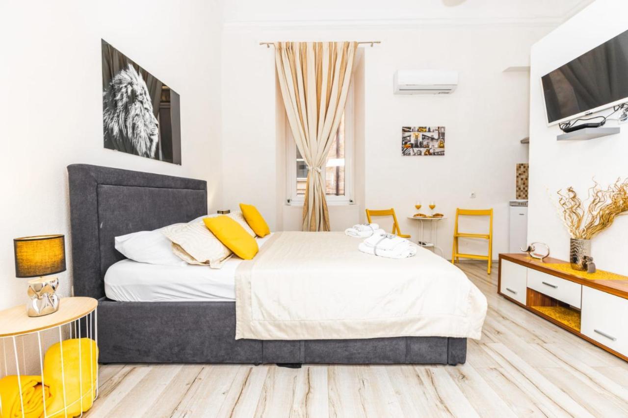 Heart Of Old Town Apartment *